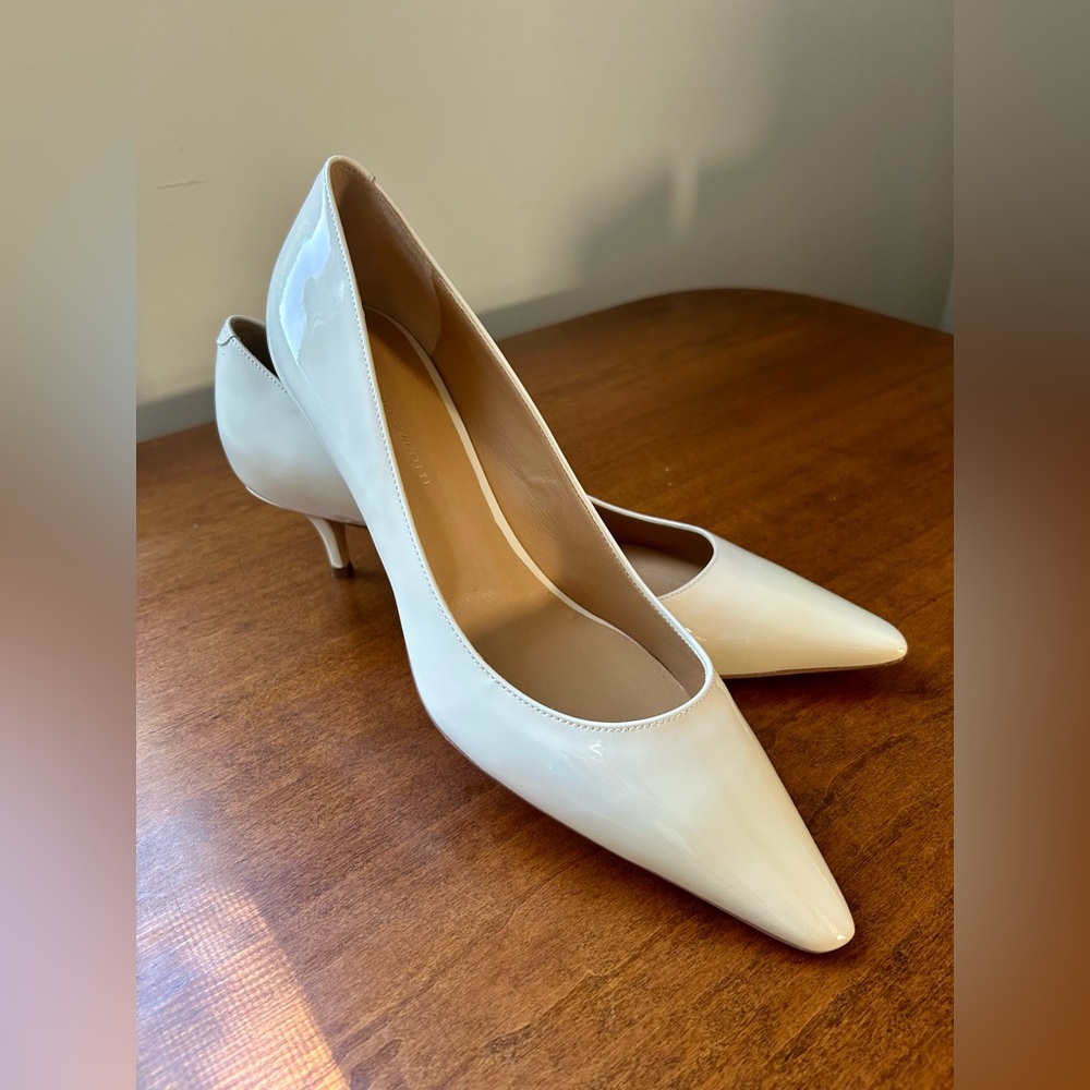 Giuseppe Zanotti Women’s Ivory Patent Leather Pointed Heels Size41/US10-NWOB